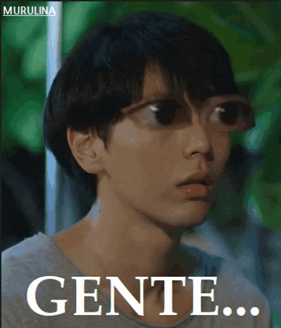 a picture of a man with a caption that says gente on it