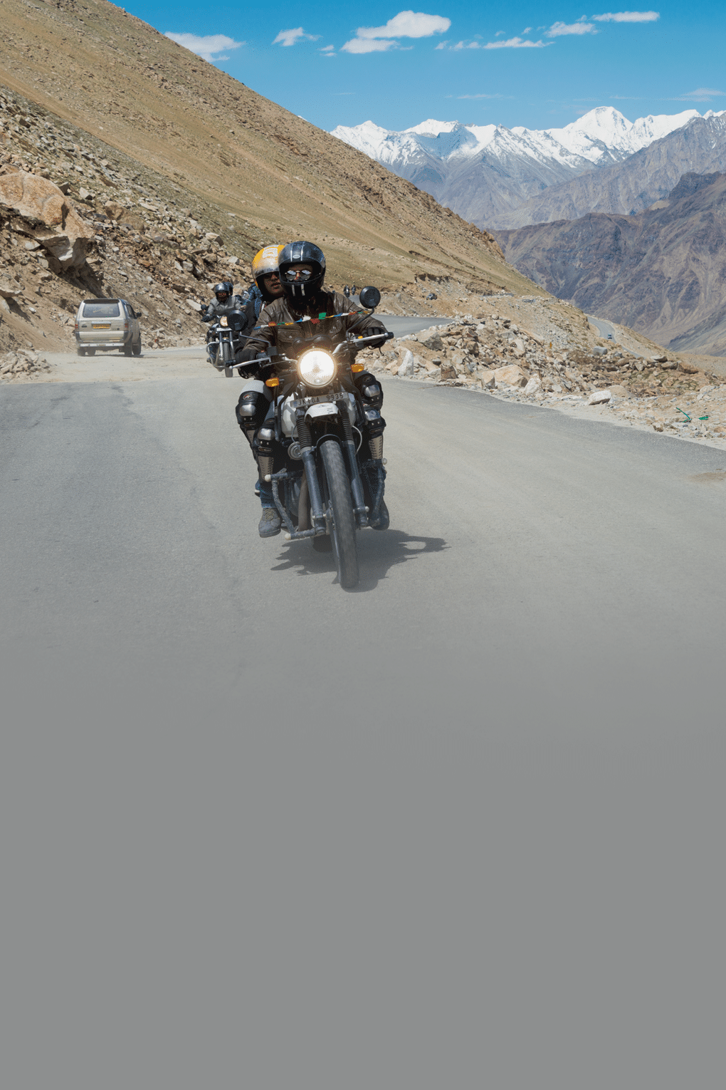 Ladakh Bike Adventure with Umling La Visit