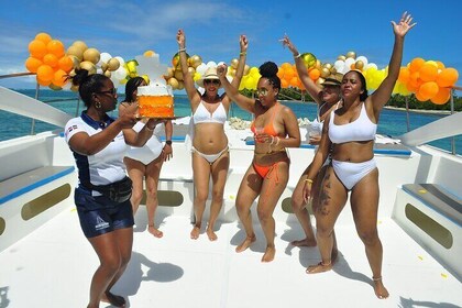 Punta Cana Party Boat Snorkelling with Music DJ and Open Bar