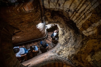 Montepulciano: Historische Weinkeller Führung & Weinverkostung