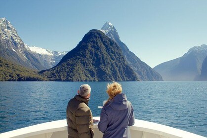 Full-Day Milford Sound Extraordinaire Tour from Te Anau