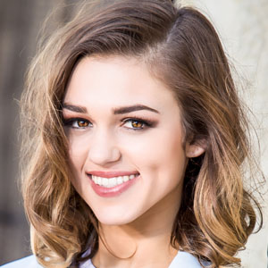 Sadie Robertson