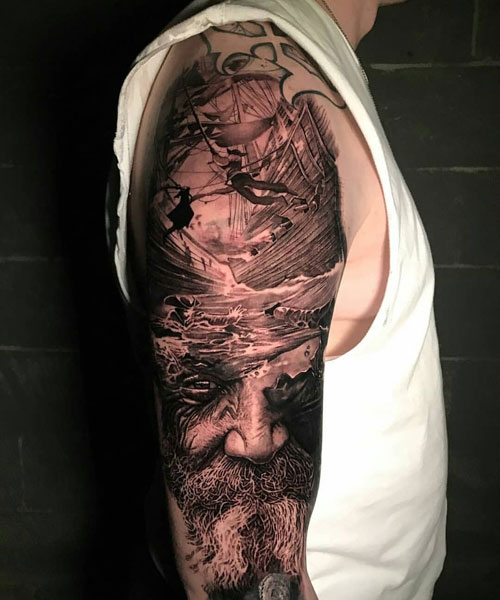 Amazing Shoulder Tattoo Design