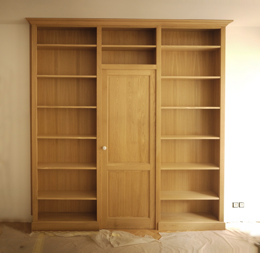 Cloison bibliothèque en bois massif sur mesure