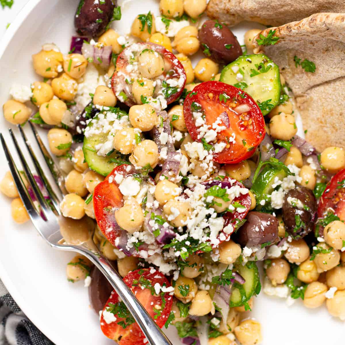 Mediterranean Garbanzo Bean Salad