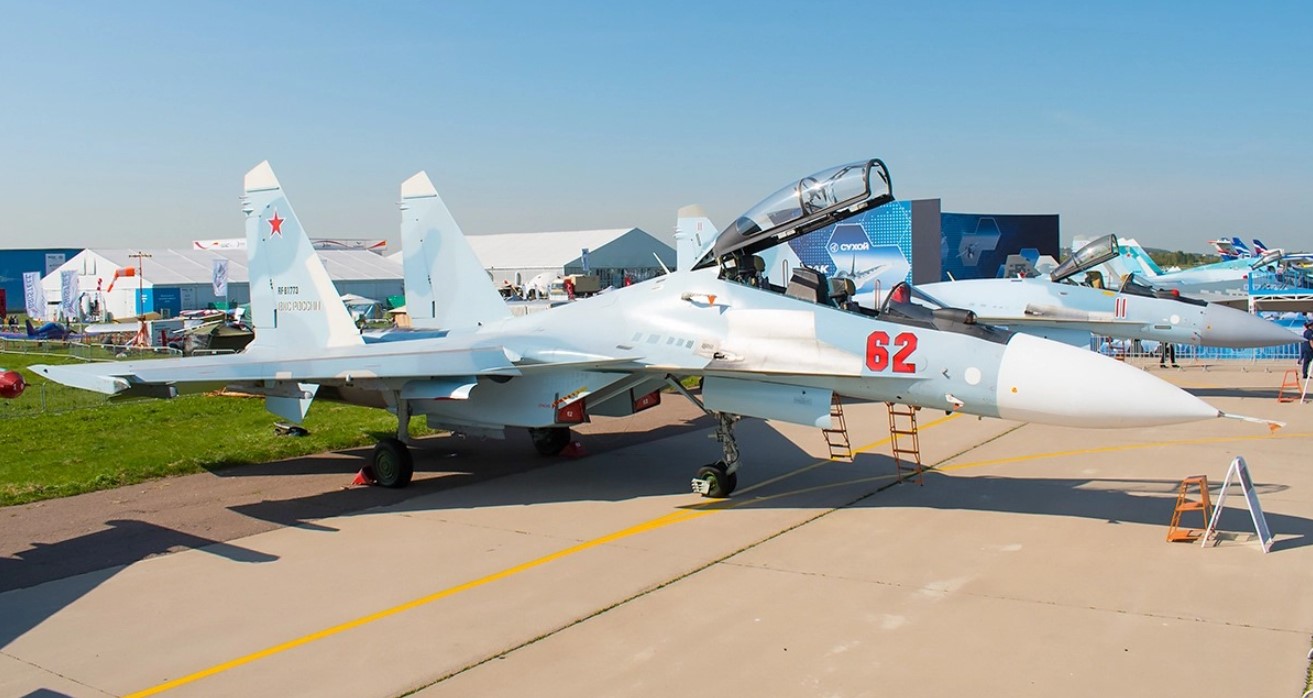 Російський винищувач Су-30СМ з номером RF-81773/”Red 62″. Фото: ЗМІ РФ