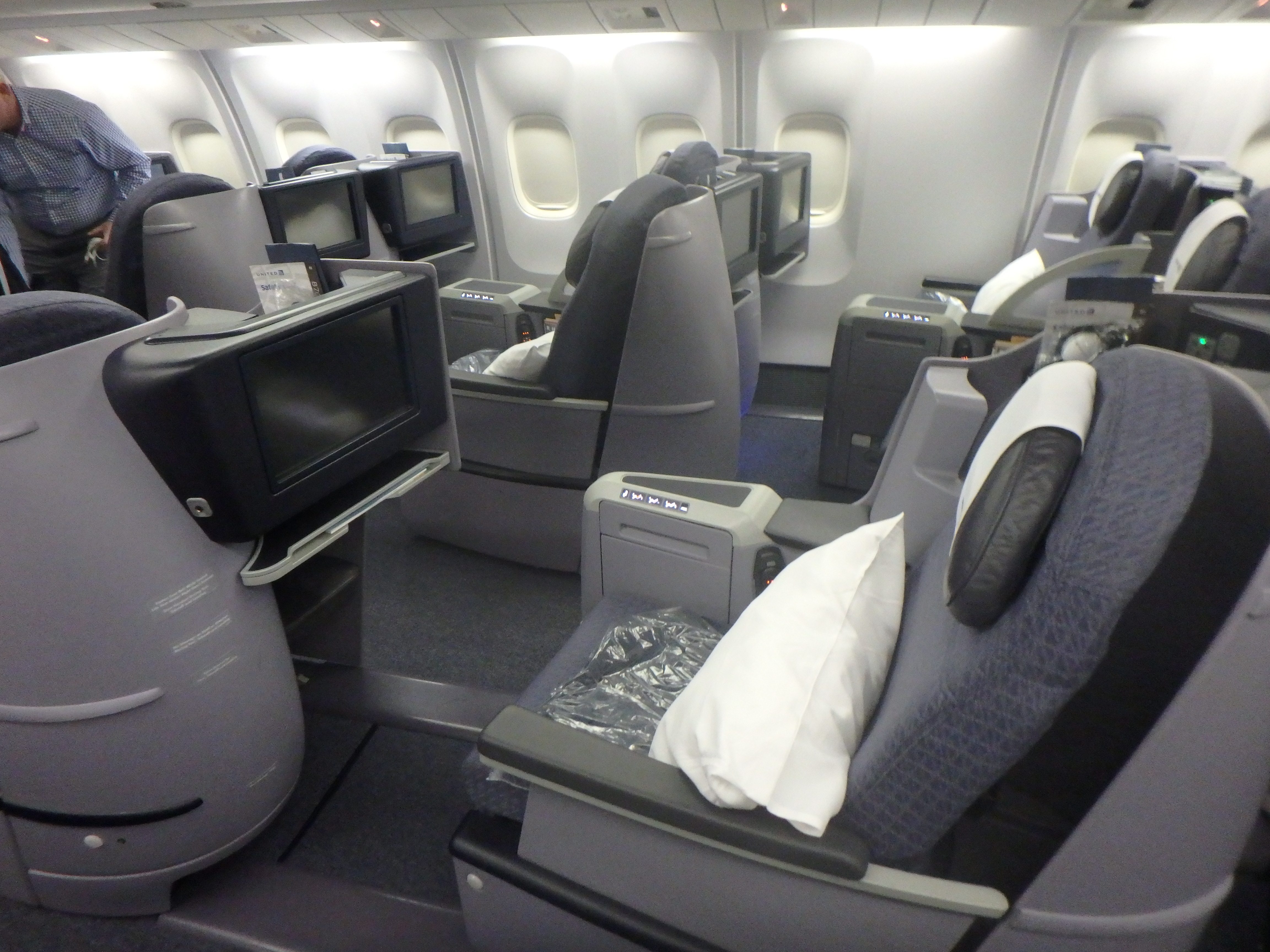 United Boeing 777 Business Class Seats