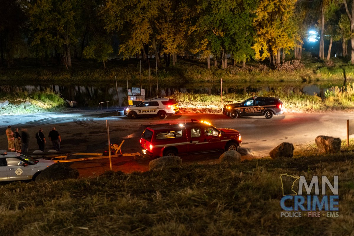 SAINT PAUL PARK: Mississippi River near Lions Levee Park - Crews are on scene searching for possible occupants of a boat that was found overturned in the middle of the river. Emergency crews report finding live bait, life jackets, and fishing poles near the boat