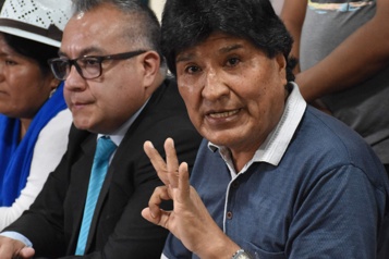 Bolivie Visé par un mandat d’arrêt, Evo Morales dénonce une « guerre juridique »