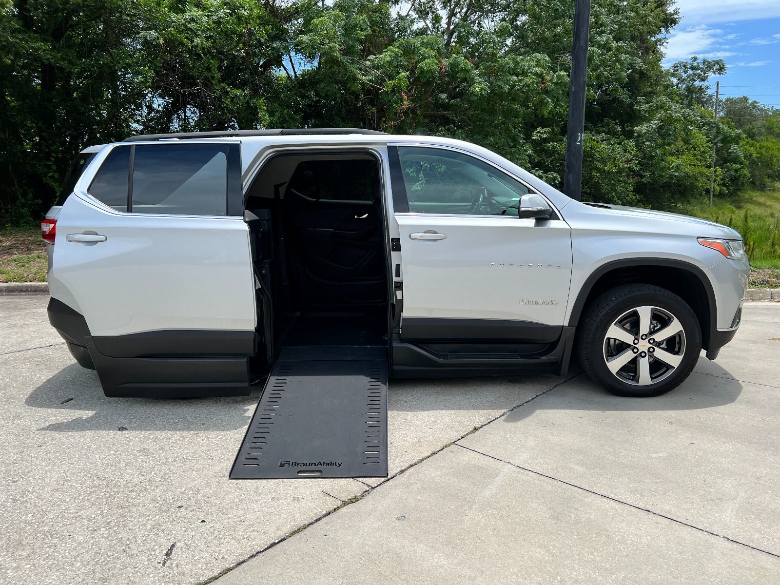 Chevrolet Traverse Wheelchair Accessible SUV