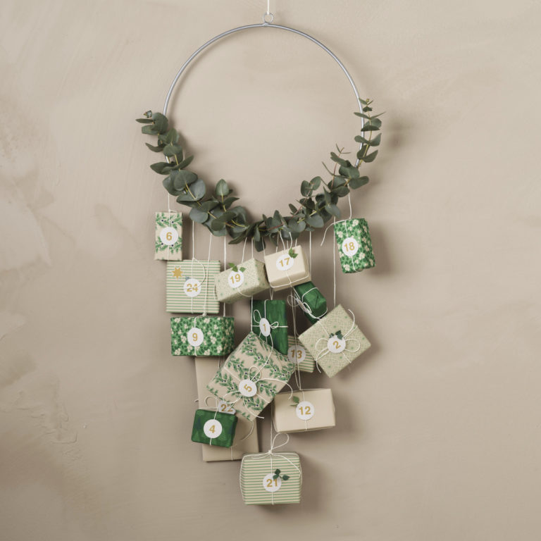 Green Advent Calendar Wreath