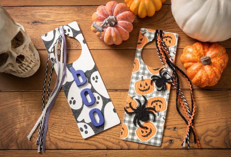 diy halloween door hanger