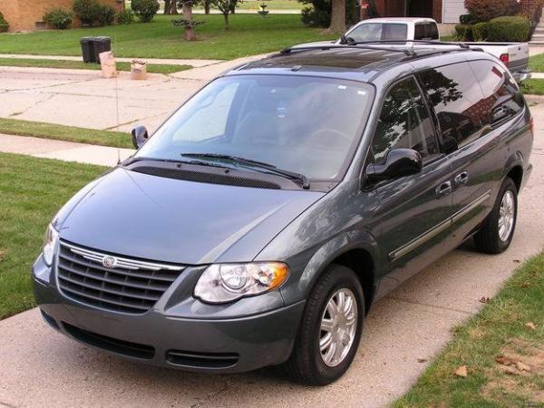 2006 Chrysler Town and Country