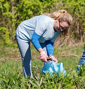 environmental-volunteer