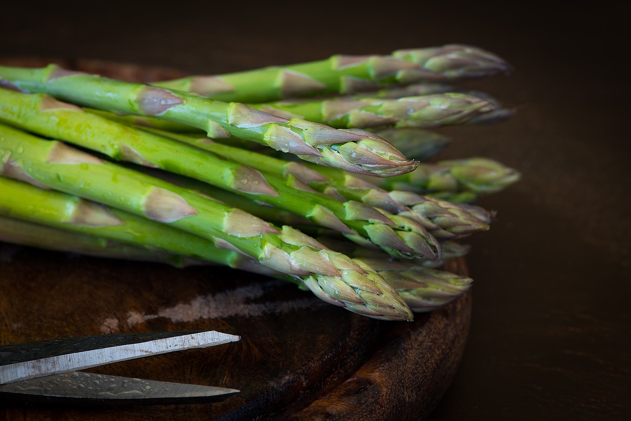 plants that grow well in a high tunnel is asparagus