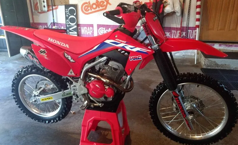 2022 Honda CRF250F What's The Best Dirt Bike For Short Riders?