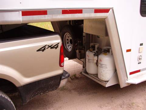 Easy to use Popup short-bed truck gooseneck extension review