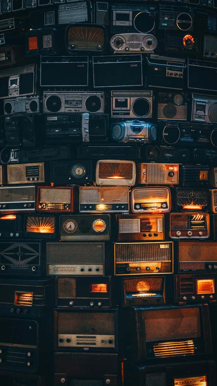 Retro Music Radio Receiver Collection Wallpaper