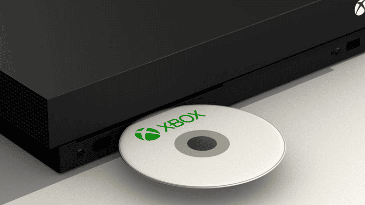 Inserting disc on Xbox