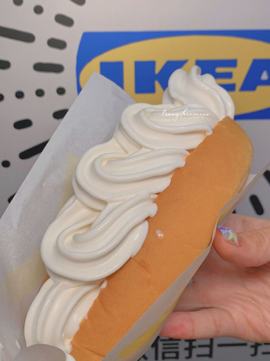 ice cream hotdog