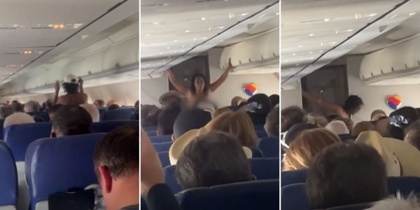 'Very uncomfortable & really scary': Woman strips naked on plane in the US, delaying flight