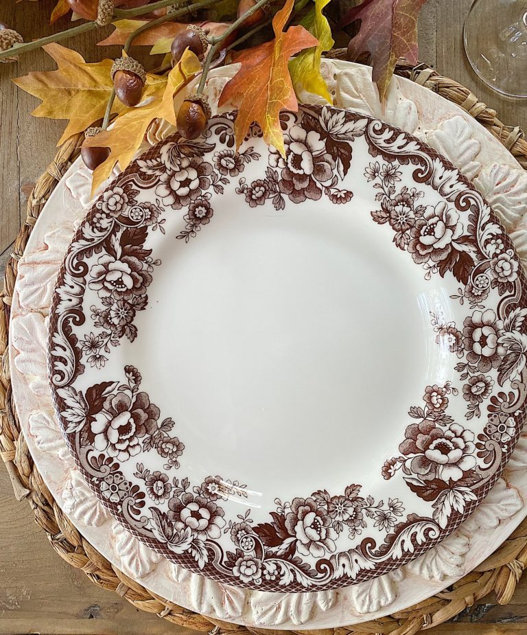 Fall Table Setting DIY Leaf Charger