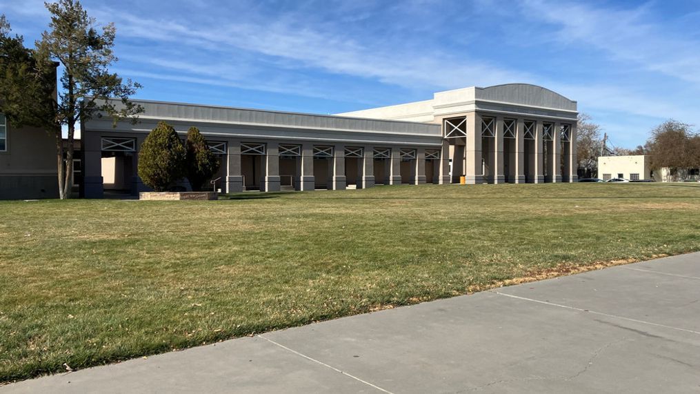 Churchill Middle School in Fallon, Nevada (KRNV){p}{/p}