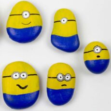 5-minions-family-rocks