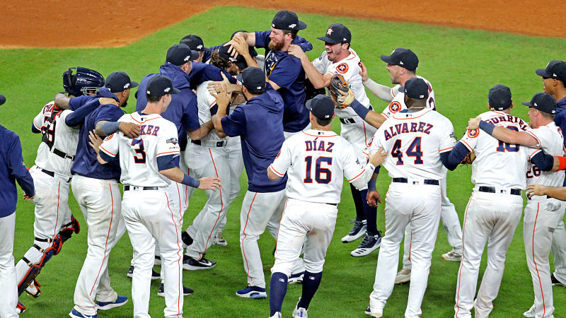 Astros Advance To Third Straight ALCS, Twitter Goes Absolutely Berserk ... image.