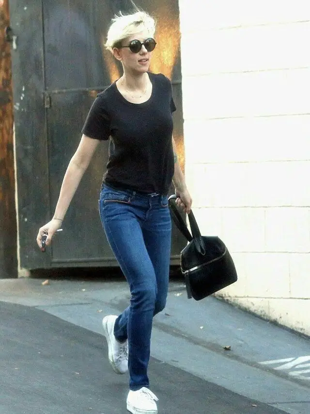 Scarlett Johansson's Street-Style Fashion English WebStories