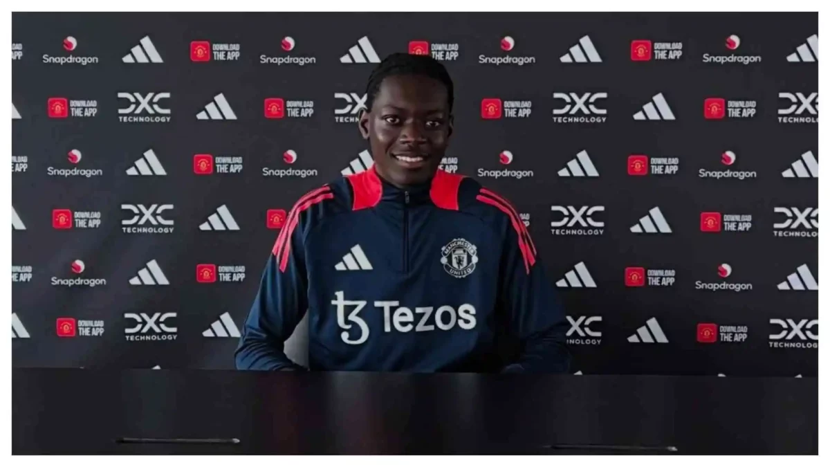 Emmanuel Ziro Teen signs for Manchetsre united