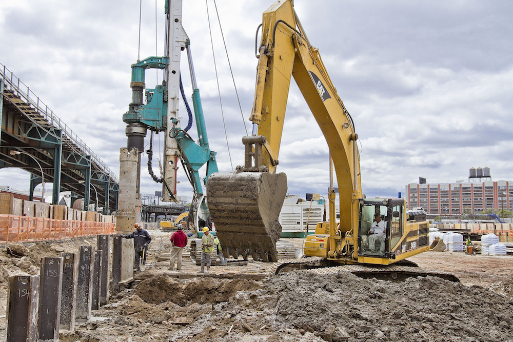 22-44 jackson avenue 5 pointz construction 52015