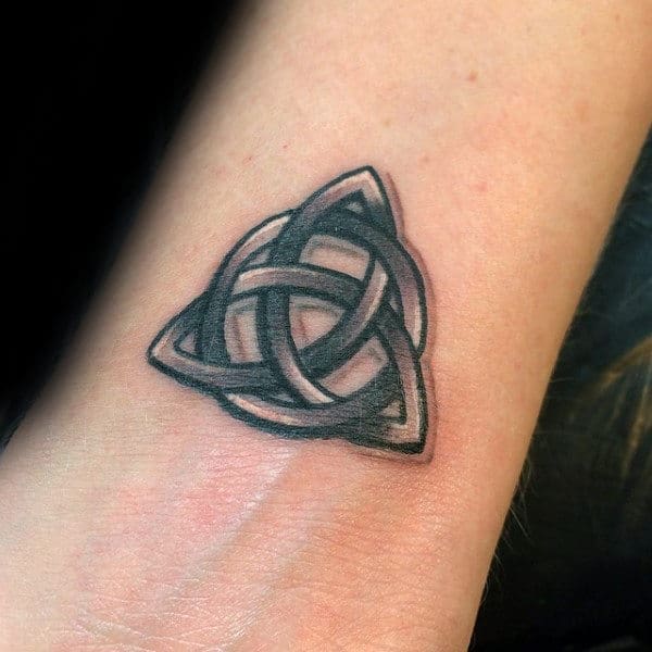 Trinity Knot Ring Tattoo - Asesores