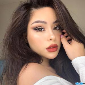 Ảnh Youtuber Hayley Bùi