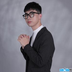 Ảnh Streamer Tùng Cục Súc