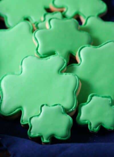 Shamrock Cookies hero.