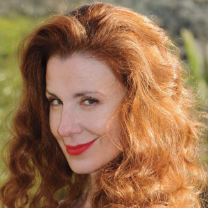 Suzie Plakson 