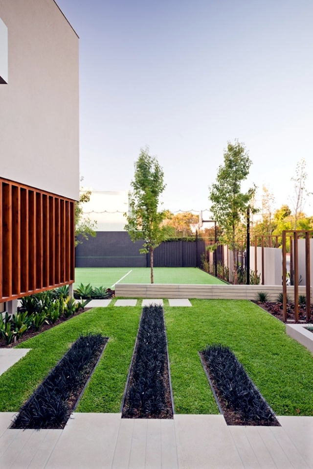 Landscape Garden balanced minimalist design style Cos