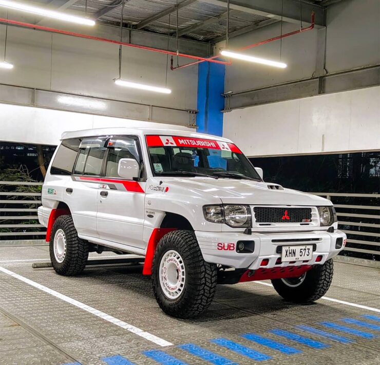 5 door Mitsubishi Pajero Evolution Ralliart homage