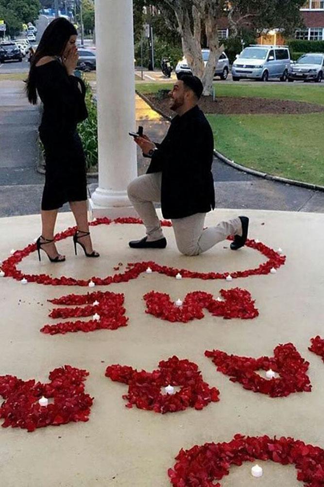 marriage proposal marry me from rose petals ideas