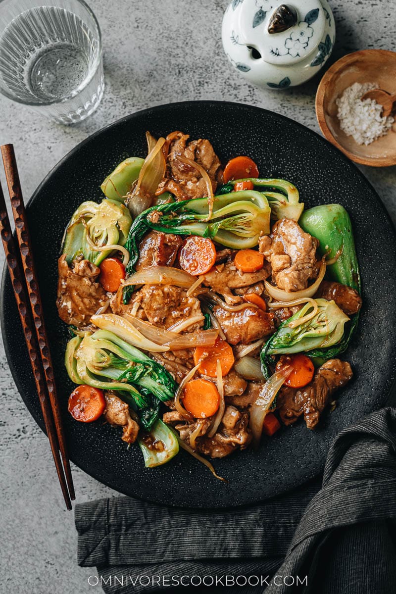 Pork chop suey served in a plate