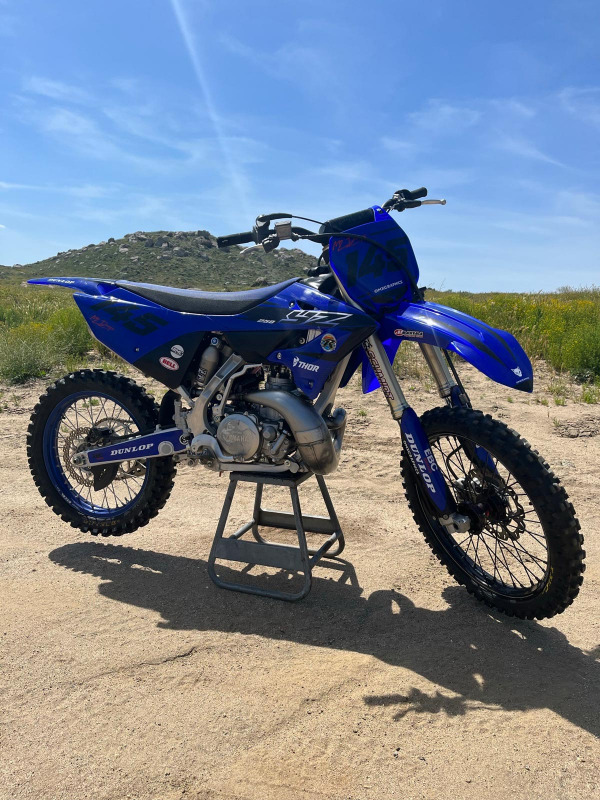 Bold-Mx-Graphics-for-YZ250-2023-Mz-Deepz-4