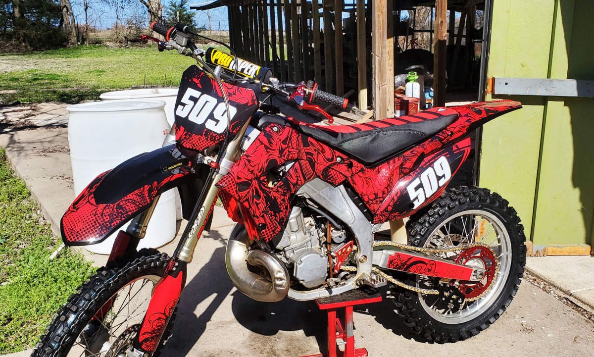 Custom-Graphics-for-CR250R