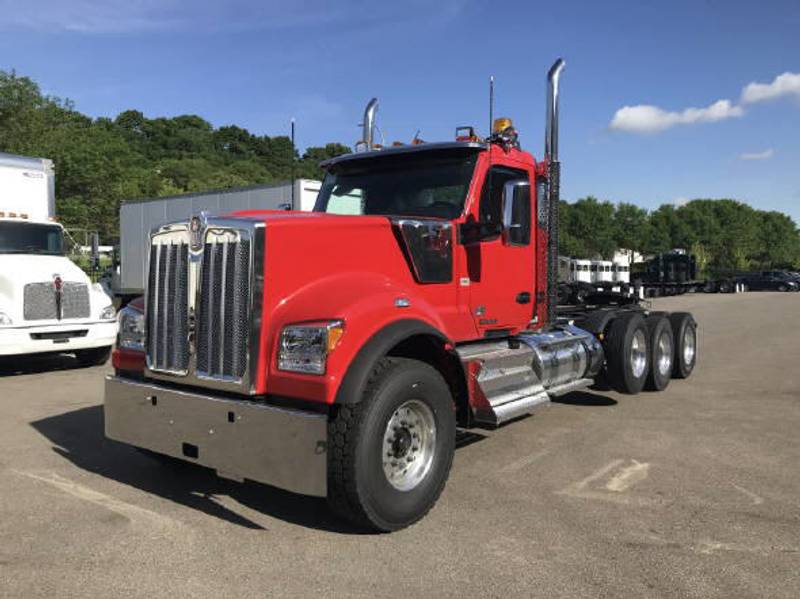 2020 Kenworth W990