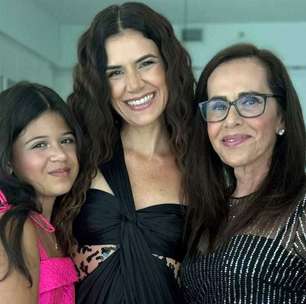 Mariana Aydar festeja vitória no Grammy com a mãe, Bia Aydar, e a filha, Brisa