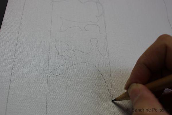 When drawing, pay attention to the areas when lines are crossing.