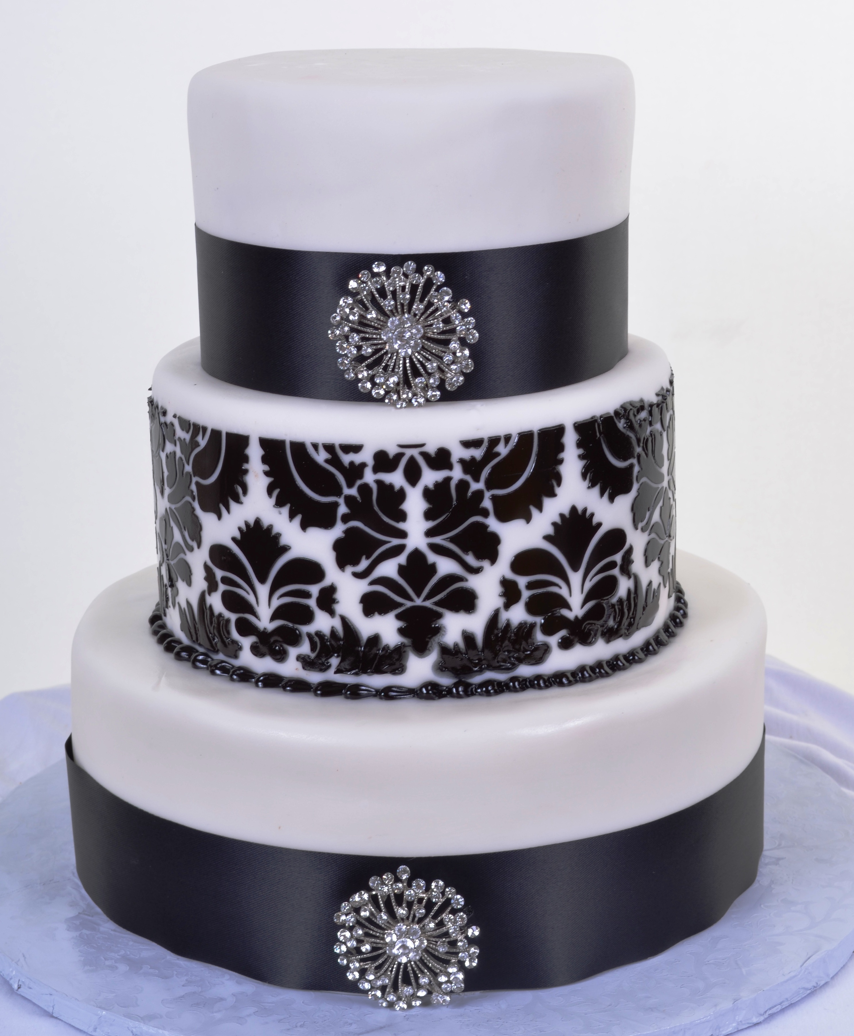 Pastry Palace Wedding Cake #929 - Damask & Crystal