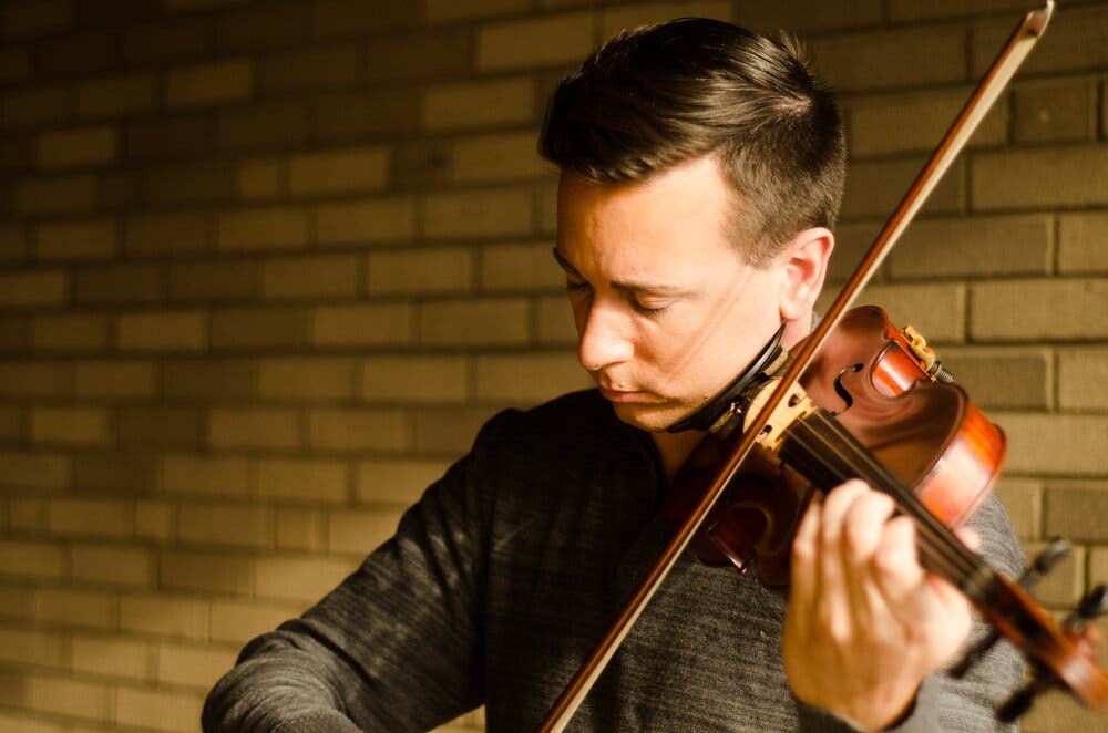 Music in the Meeting House Presents Violinist Andrew Sords 