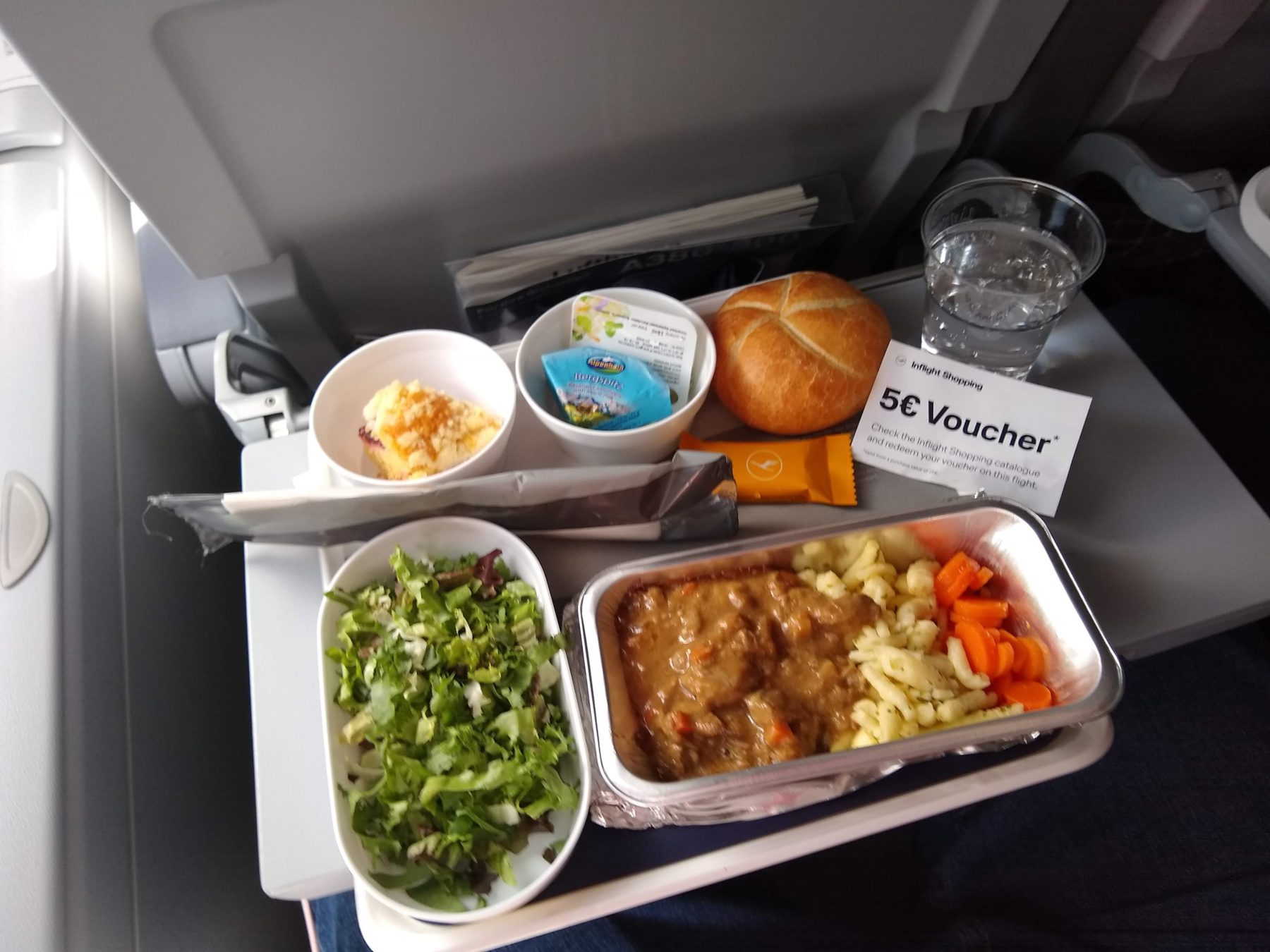 Lufthansa Coach International Food