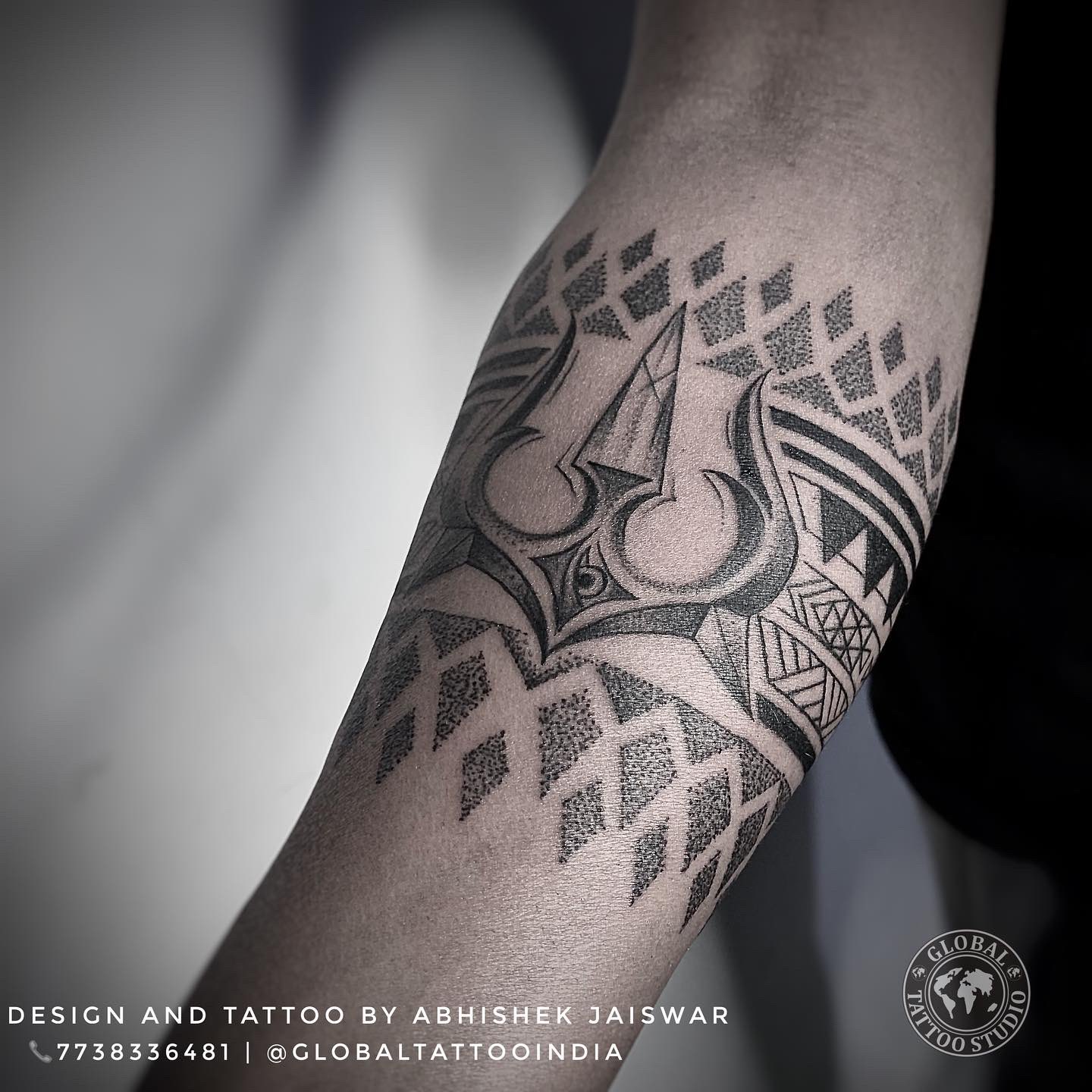 Tribal Armband Tattoo